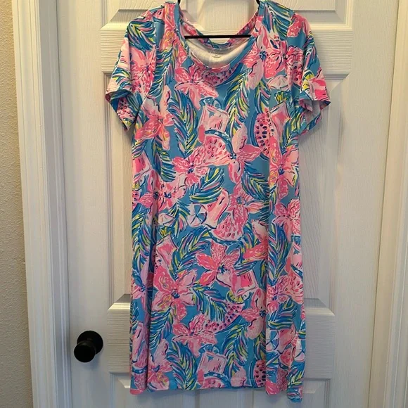 Lily Pulitzer T-shirt Dress - Picture 1 of 3